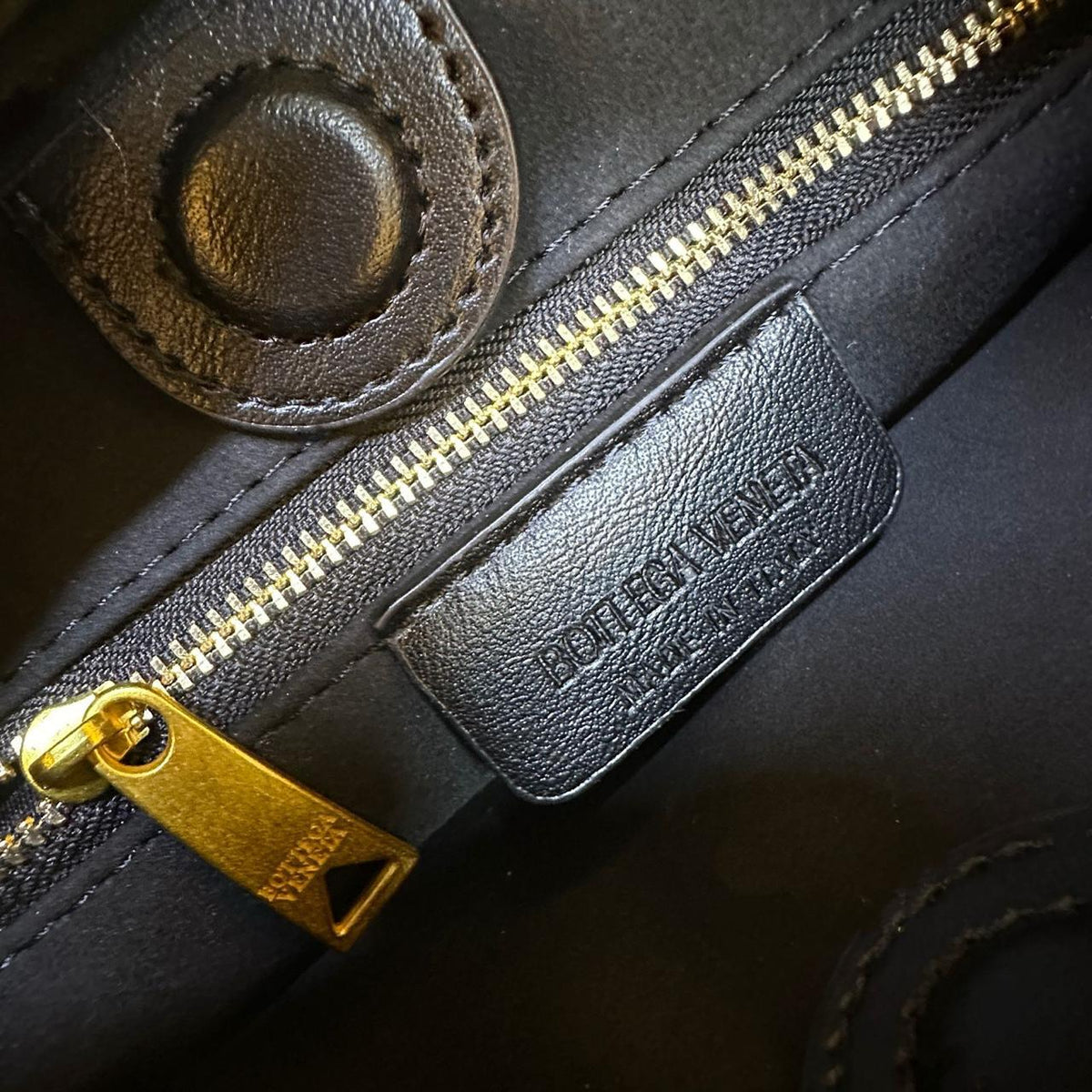Bottega Veneta Small Sardine Shoulder Bag (Black)